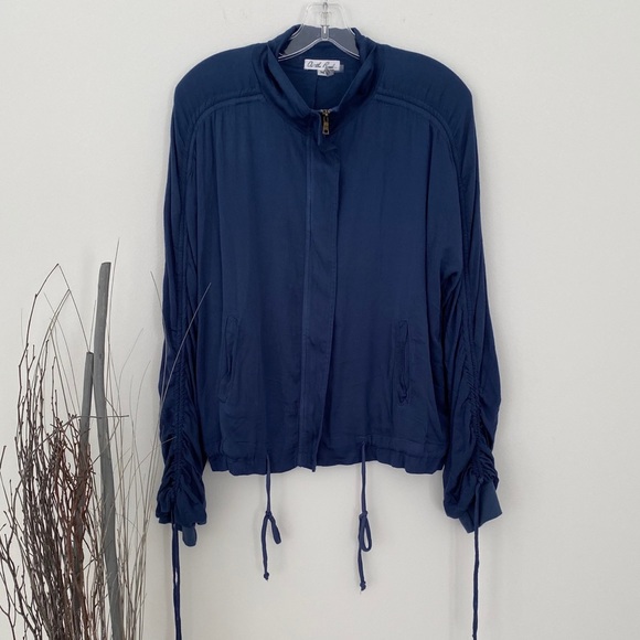 NWOT YFB On The Road Drawstring Jacket Sz Medium - Picture 2 of 8